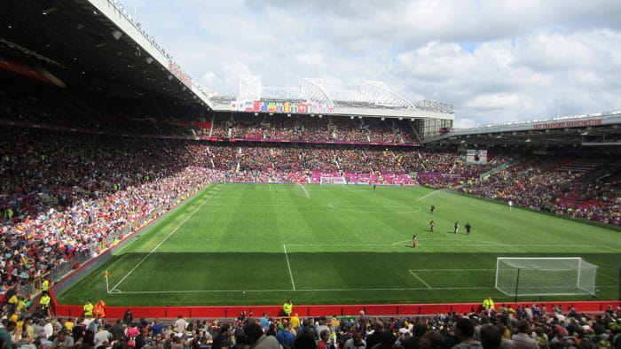 Foto:By Daniel – Flickr: 2012 Olympic Football – Old Trafford (4), CC BY 2.0, https://commons.wikimedia.org/w/index.php?curid=20475299